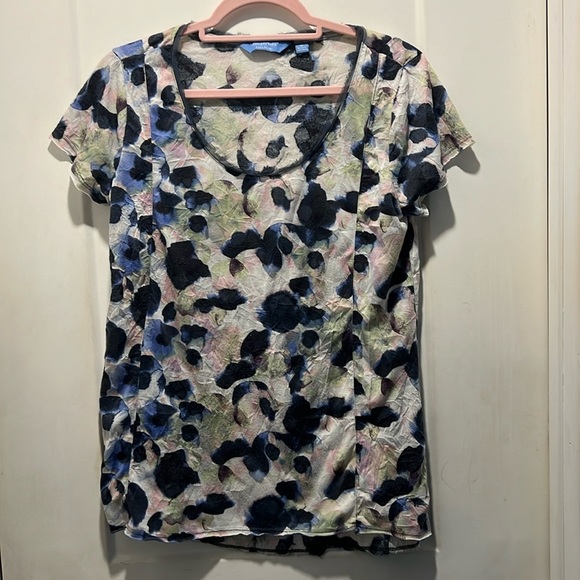 Vera Wang Top. Classic Vera Detail. Size S - Picture 1 of 3